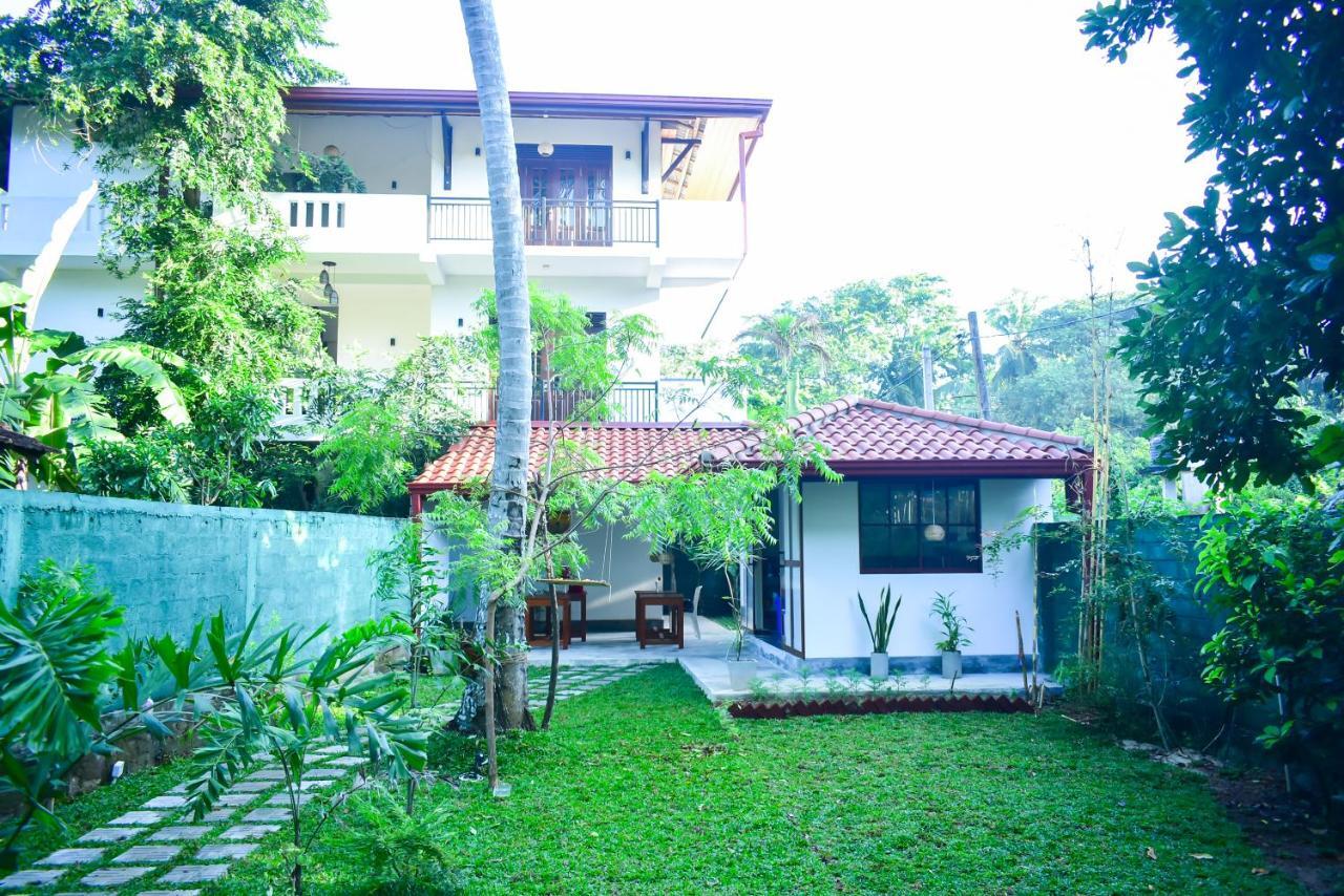 Onera Villa Hikkaduwa Exterior photo
